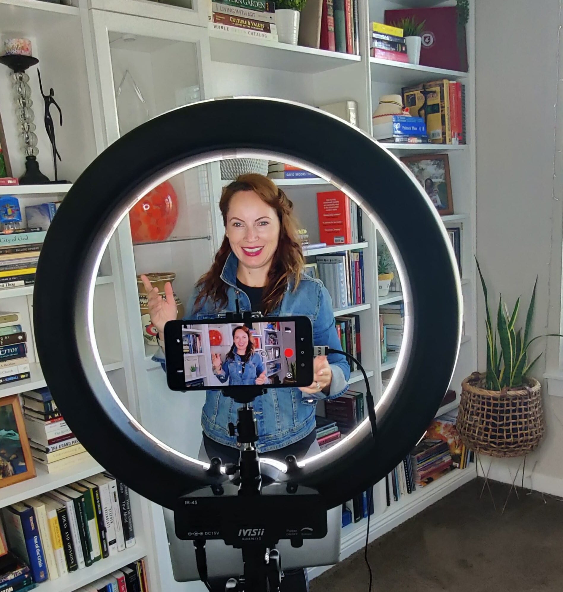 Virtual Presenter Tips for Going Live from an In-Home Studio (C.A.L.L.S ...