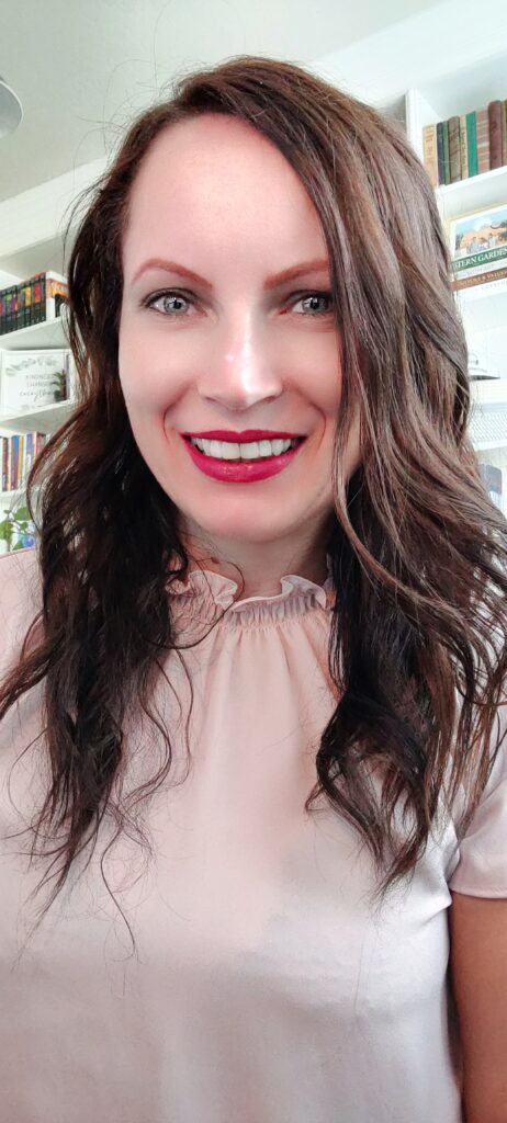 Anca Trifan_headshot2021